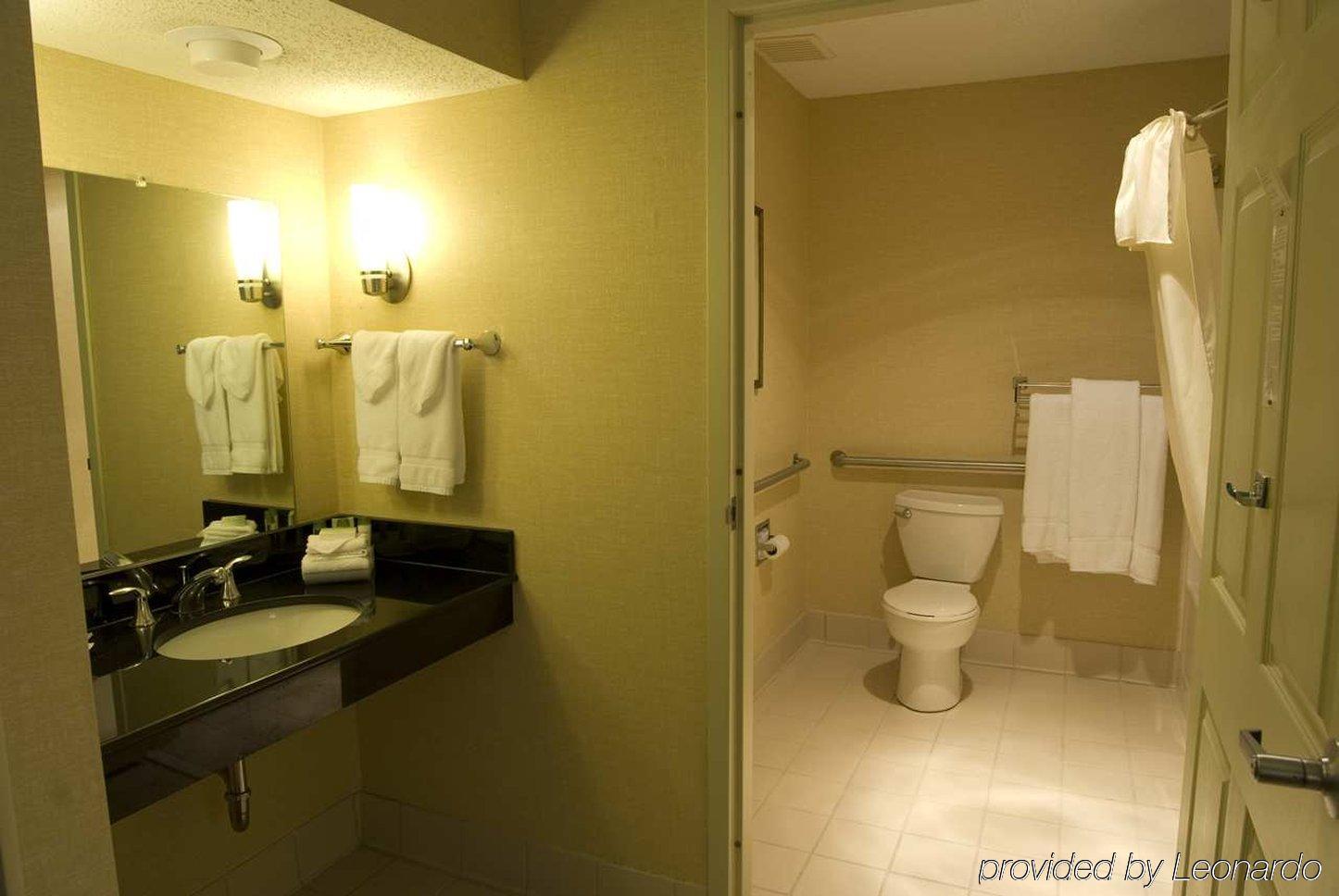 Homewood Suites By Hilton Columbus-Hilliard Room photo